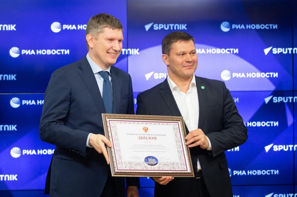 Министр Решетников поздравил мэра Вологды с победой в конкурсе “Лучшая муниципальная практика”