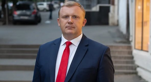 Экс-кандидат в губернаторы Приморья Андрей Ищенко попросился из СИЗО на фронт