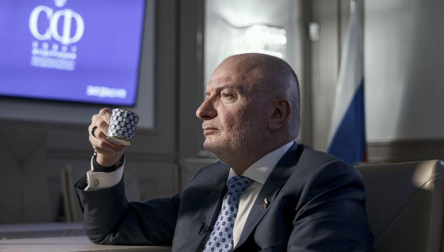 «Государство не имеет ресурса закрыть весь интернет»: Клишас — о блокировках, «законах военного времени» и доносах