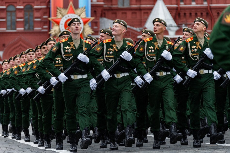 Полковник Жилин: “Переход к двухгодичной службе по призыву в России будет однозначно”.
