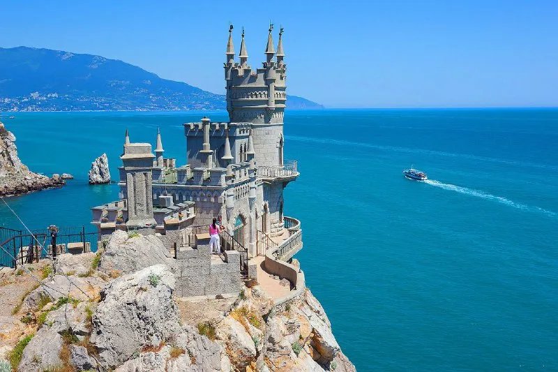 Крым и СНГ бьют рекорды: итоги туристического сезона