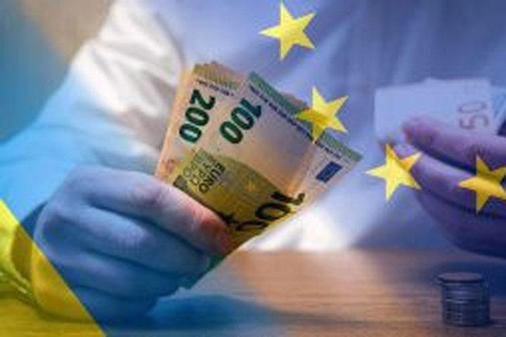 Три страны ЕС заняли жесткую позицию по вопросу финансовой и военной помощи Украине