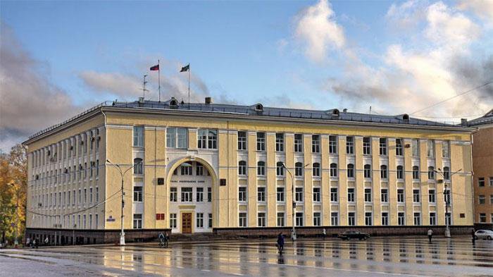 В Коми врачам-наставникам будут доплачивать 10% к должностному окладу